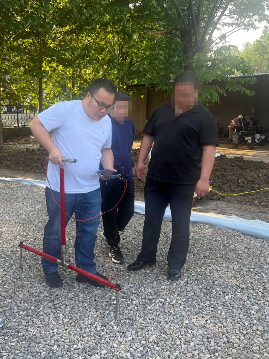 戳我試試 戳我試試